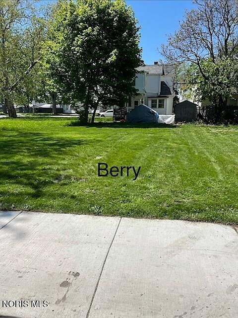 1st image of 714 Berry St