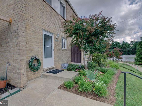 3rd image of 3109 University Blvd W APT 3