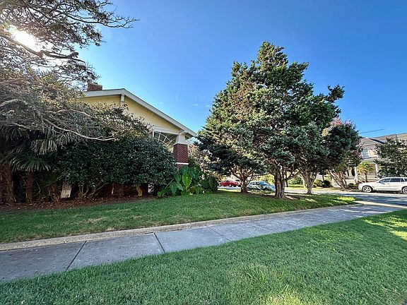 5th image of 10 Tazewell Ave