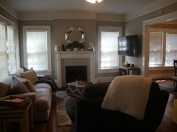 3rd image of 564 Cecil Ct