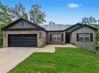 11 Penwith Ln, Bella Vista, AR 72714