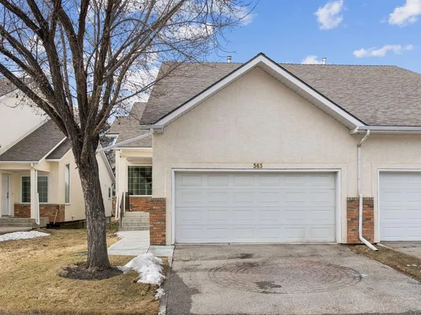 363 S Prominence Hts SW, Calgary, AB T3H 2Z6