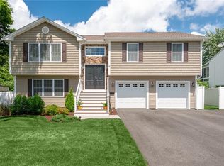 8 Sadler St, North Providence, RI 02911