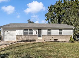 5222 NE 44th St, Kansas City, MO 64117