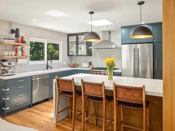 886 Hilldale Ave, West Hollywood, CA 90069