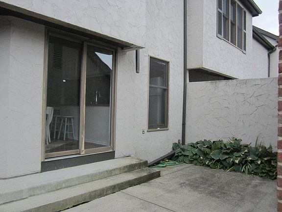 2nd image of 5187 Willow Grove Pl S