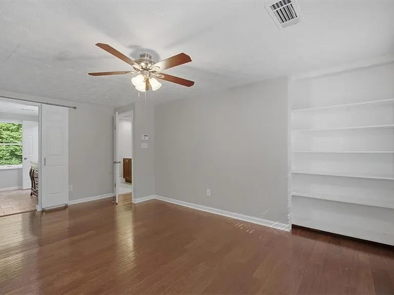 9470 Hillside Dr — Photo 22