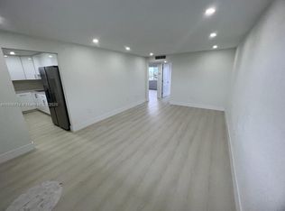 6575 W 4th Ave APT 510, Hialeah, FL 33012