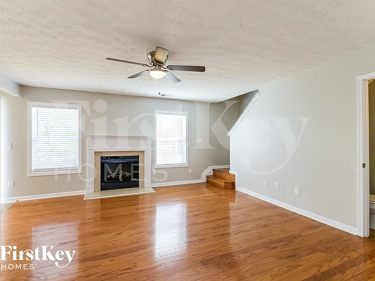 1407 Alcovy Falls Dr — Photo 3
