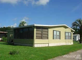286 Country Club Dr, Plant City, FL 33565