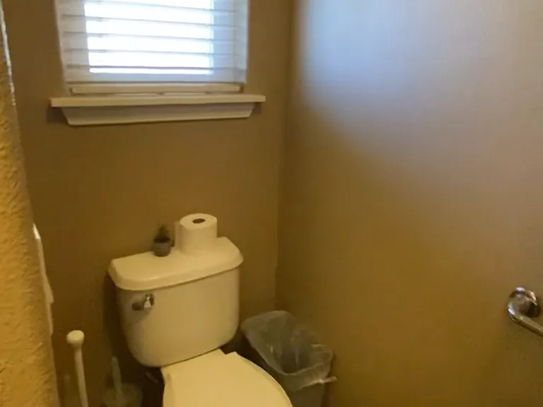 550 Kunehi St #202 — Photo 7