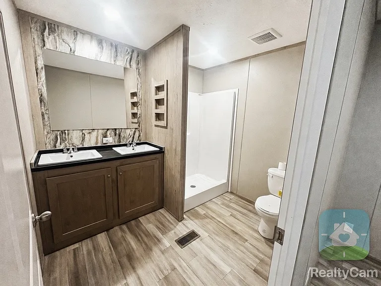 286 Pipers Ln #286 — Photo 6