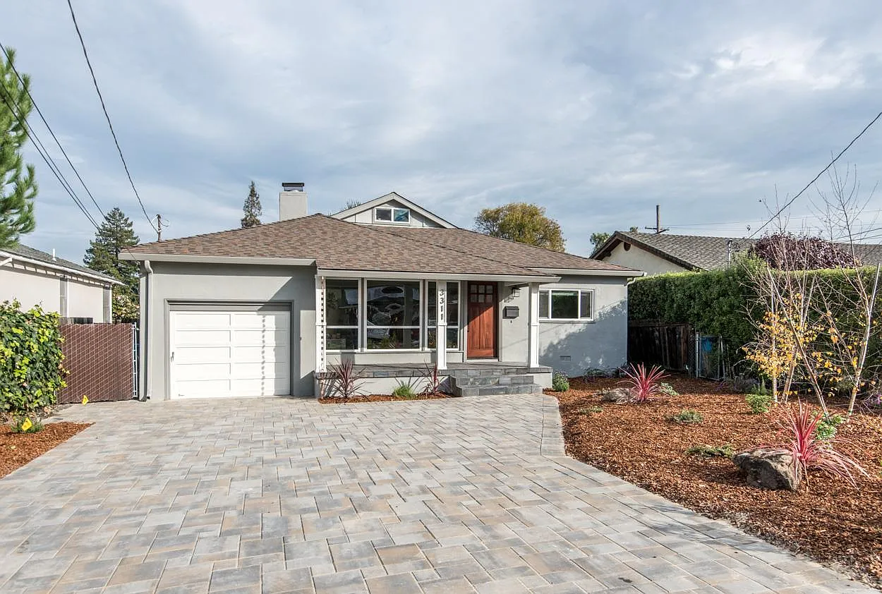 3311 Spring St photo 1