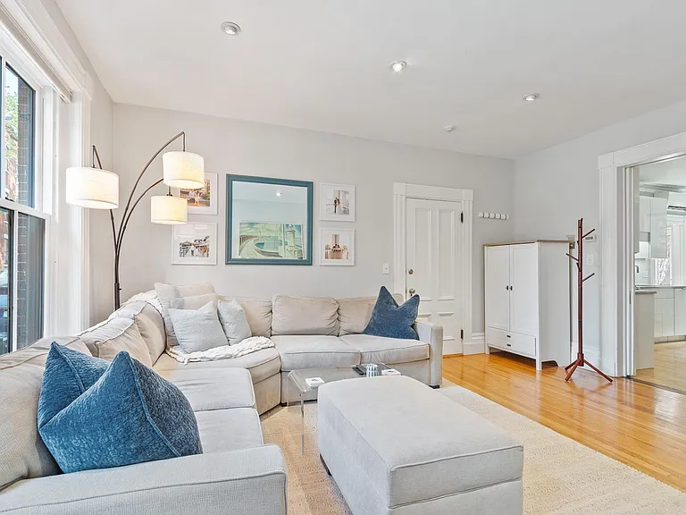 21 Harvard St #1 — Photo 4