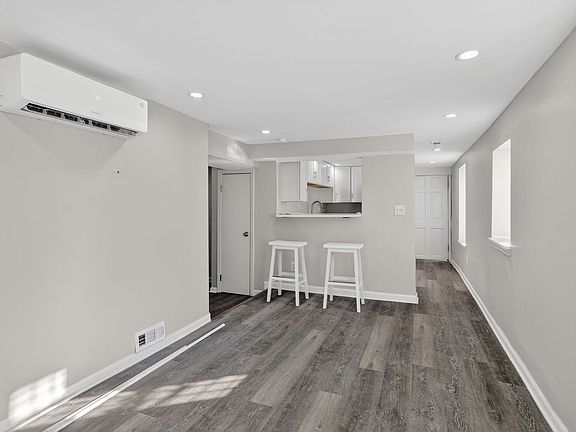 4th image of 801-807 E 42nd St #801-B