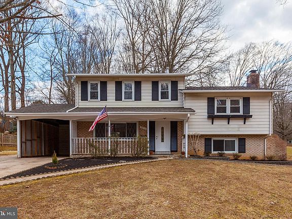 2nd image of 13813 Drake Dr