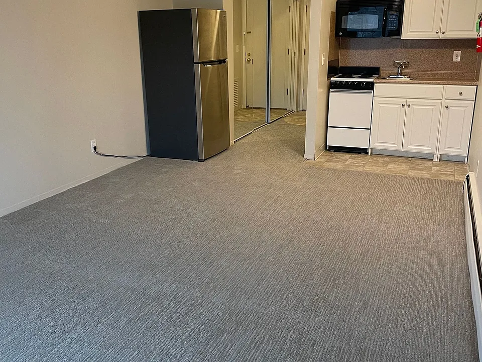 1040 Cleveland Apartments