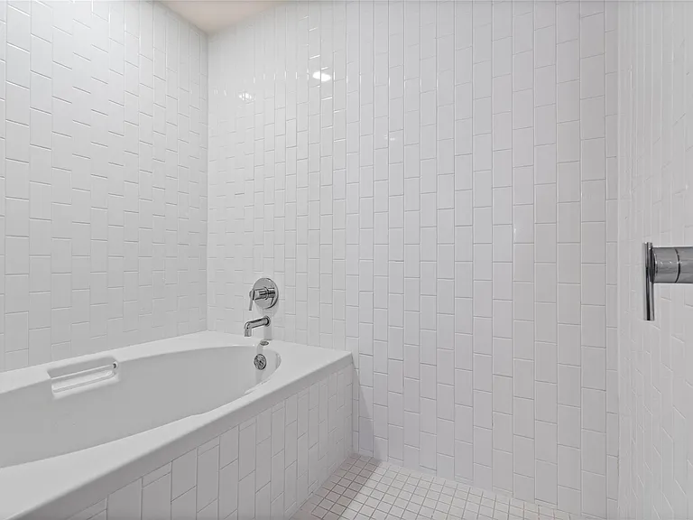 603 Davis St #1307 — Photo 17