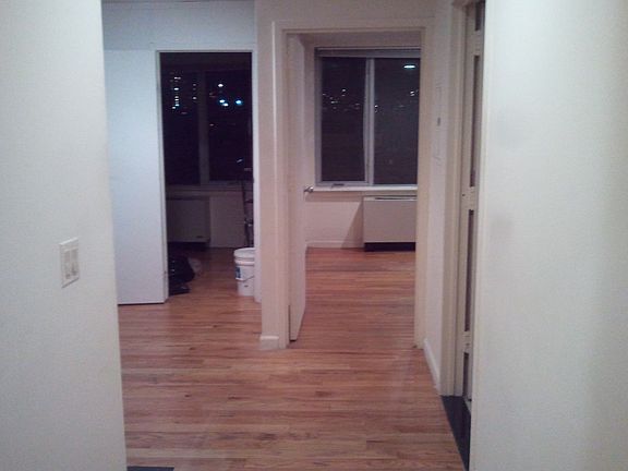 4th image of 222 E 3rd St