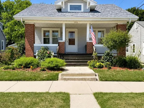 2214 S 16th STREET, Sheboygan, WI 53081