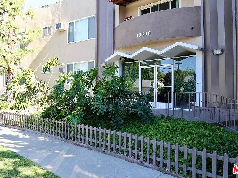 1st image of 15540 Moorpark St APT 5