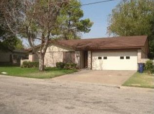 2702 Lipsey St, Decatur, TX 76234