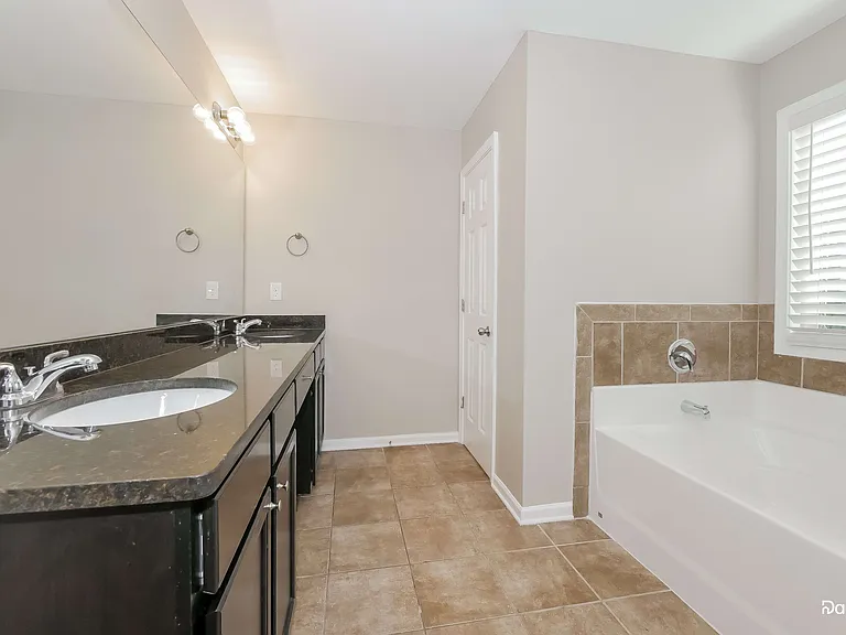6523 Splitpine Ct — Photo 11