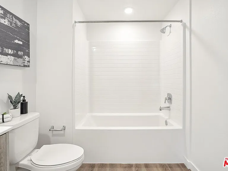 1350 Court St — Photo 9