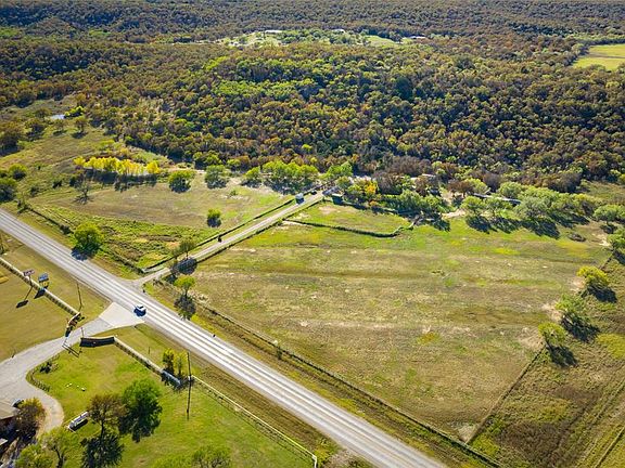 2nd image of 13418 S Highway 281