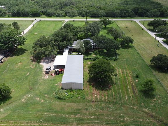 5th image of 900 N Graytown Rd