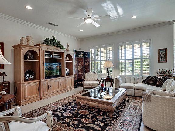4th image of 20927 N Barberry Ln