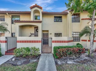 703 Republic Ct, Deerfield Beach, FL 33442