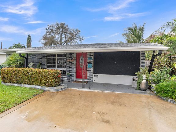 3rd image of 4681 NE 5th Avenue