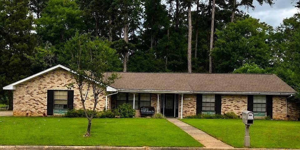 1st image of 4301 John Reagan St