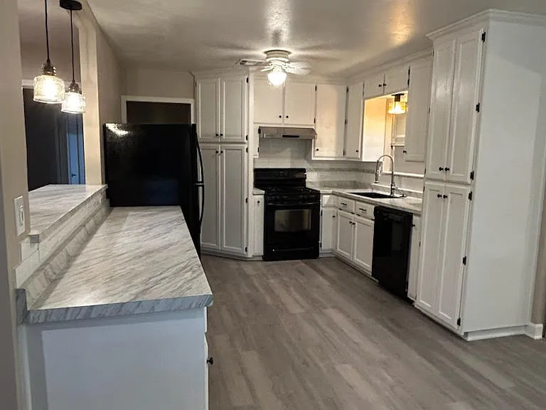 702 N Rita St — Photo 8