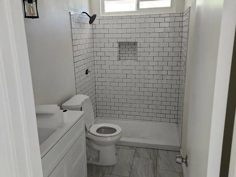 38509 5th St E #3 — Photo 2