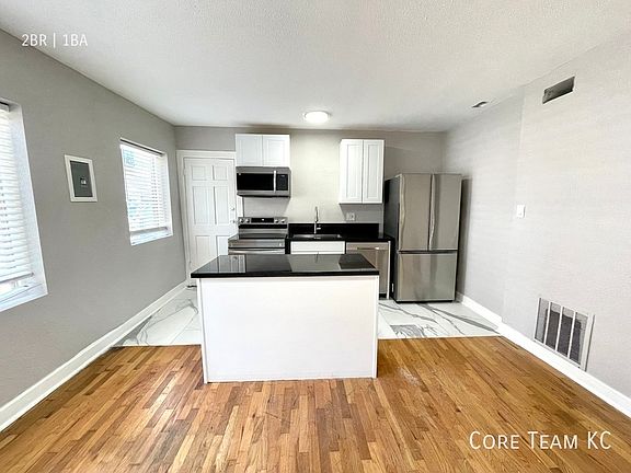 2nd image of 1114 W 45th St APT 2