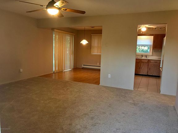 4th image of 145 Northumberland Dr
