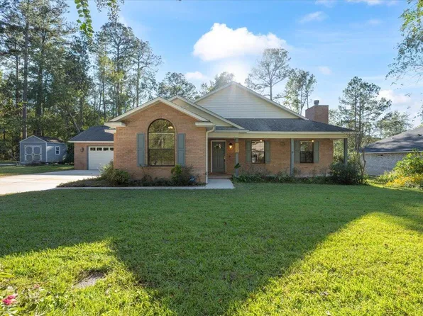 103 Fairway Dr, Crestview, FL 32536