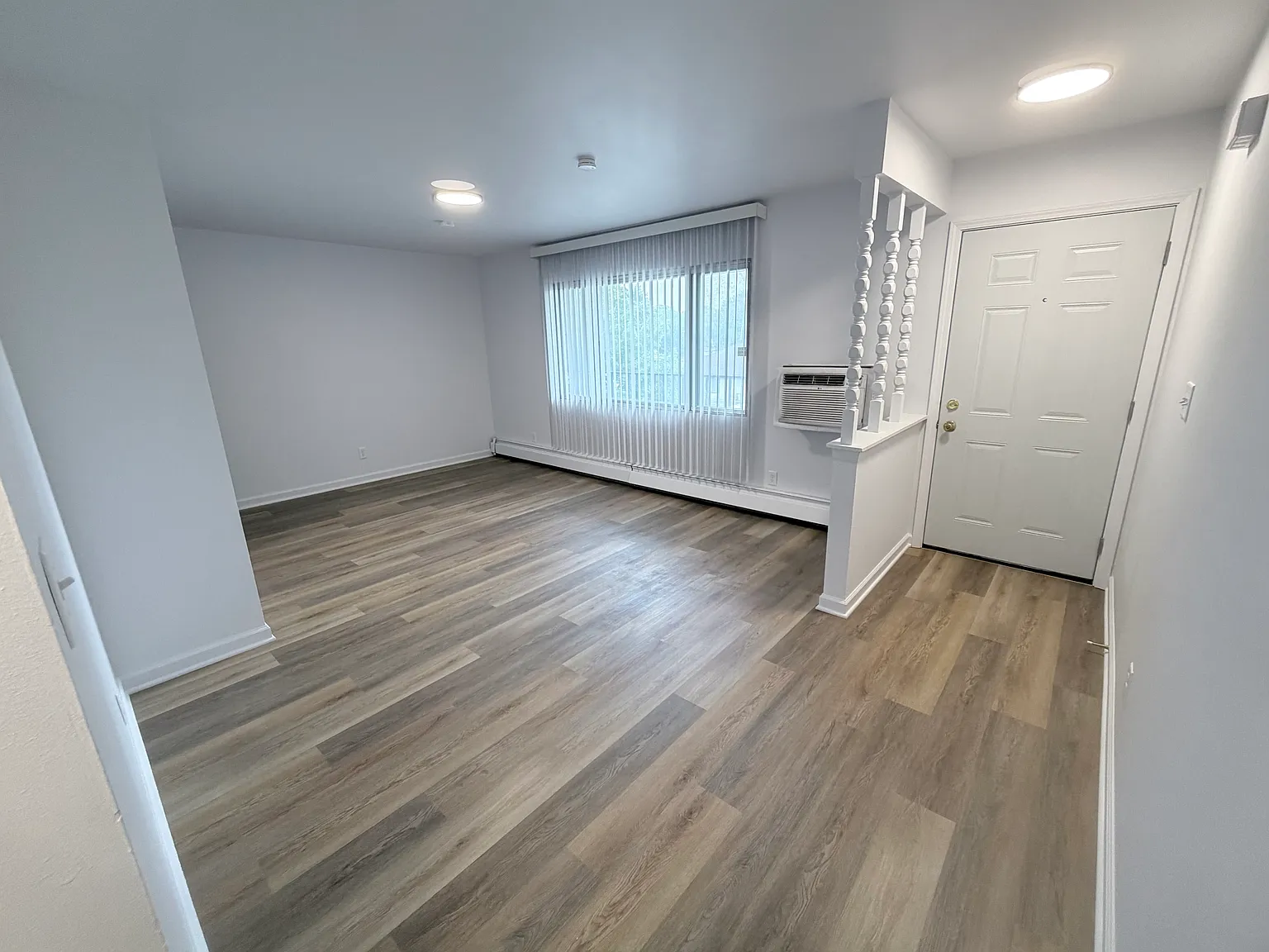 1 bed, $1,000 — Photo 3