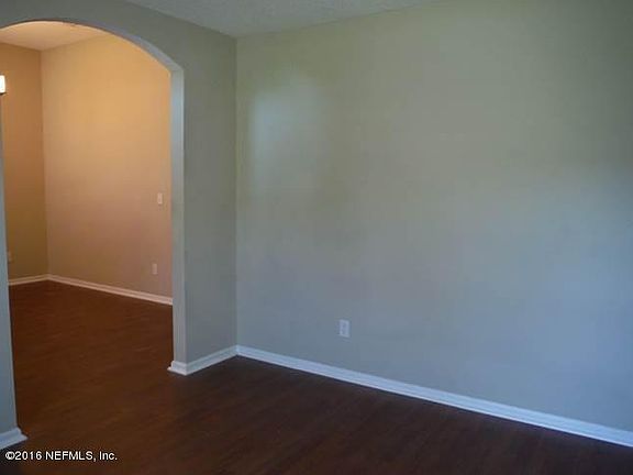 5th image of 643 BONAPARTE Lane S