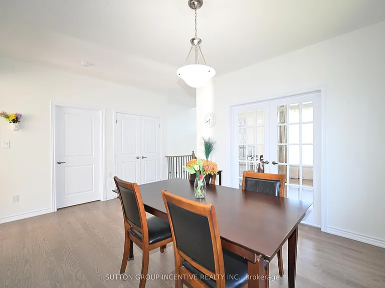 23 Beatrice Dr — Photo 4