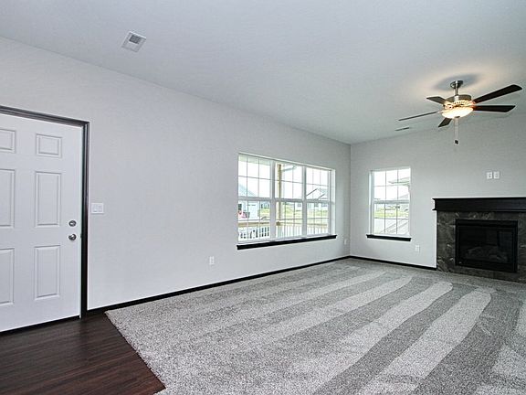 3rd image of 4220 Unbridled Ave