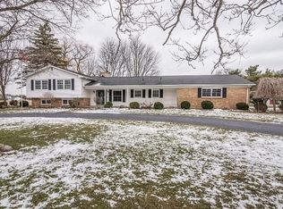 3585 Meadow Ln, Saline, MI 48176