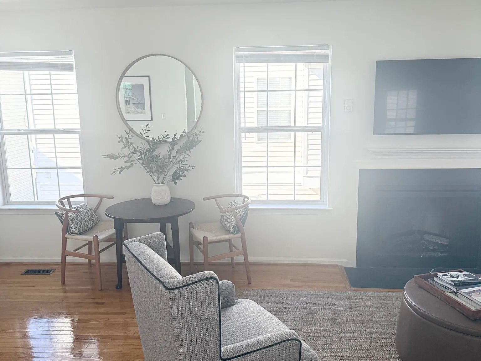 3 bed, 2.5 bath, 1450 sqft, $3,300 — Photo 4