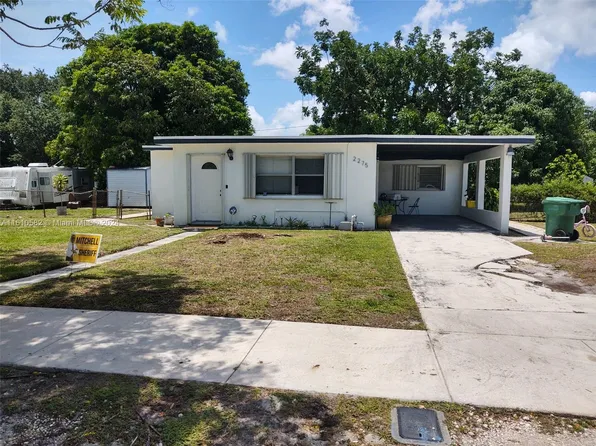 2275 W Bunche Park Dr, Miami Gardens, FL 33054