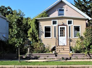 1724 Chatham St, Racine, WI 53402