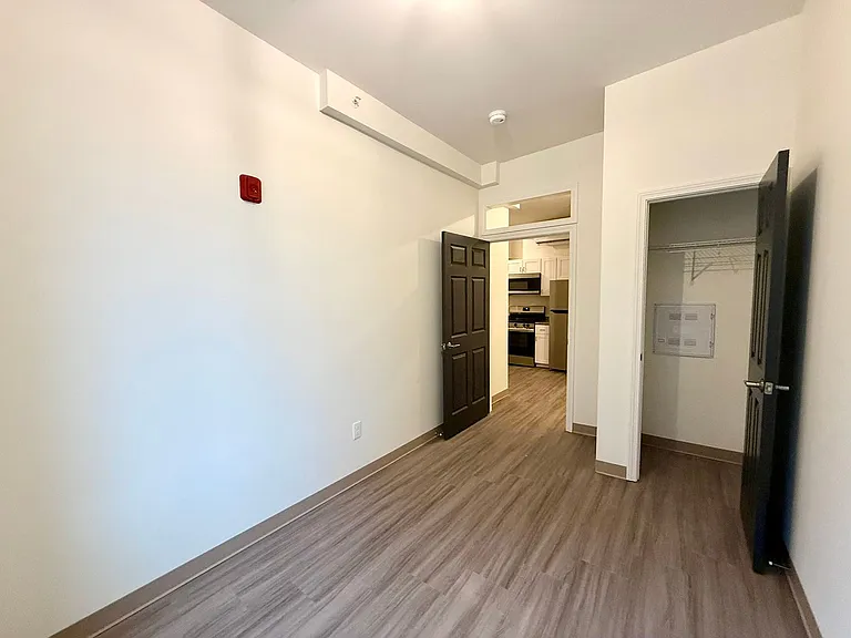 1138 Elm St — Photo 26