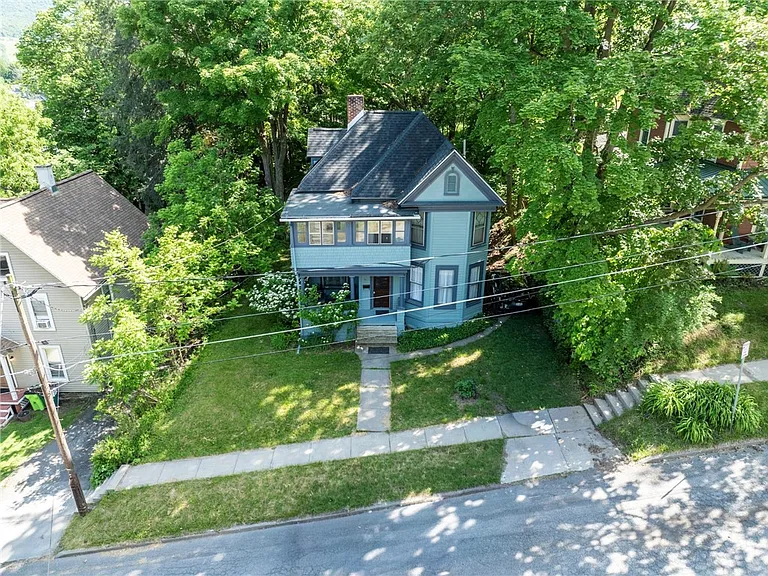 35 Cherry St — Photo 20
