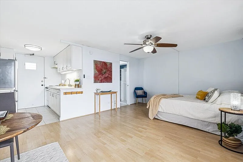 Studio, 1.0 bath, 389 sqft, $1,800 — Photo 3
